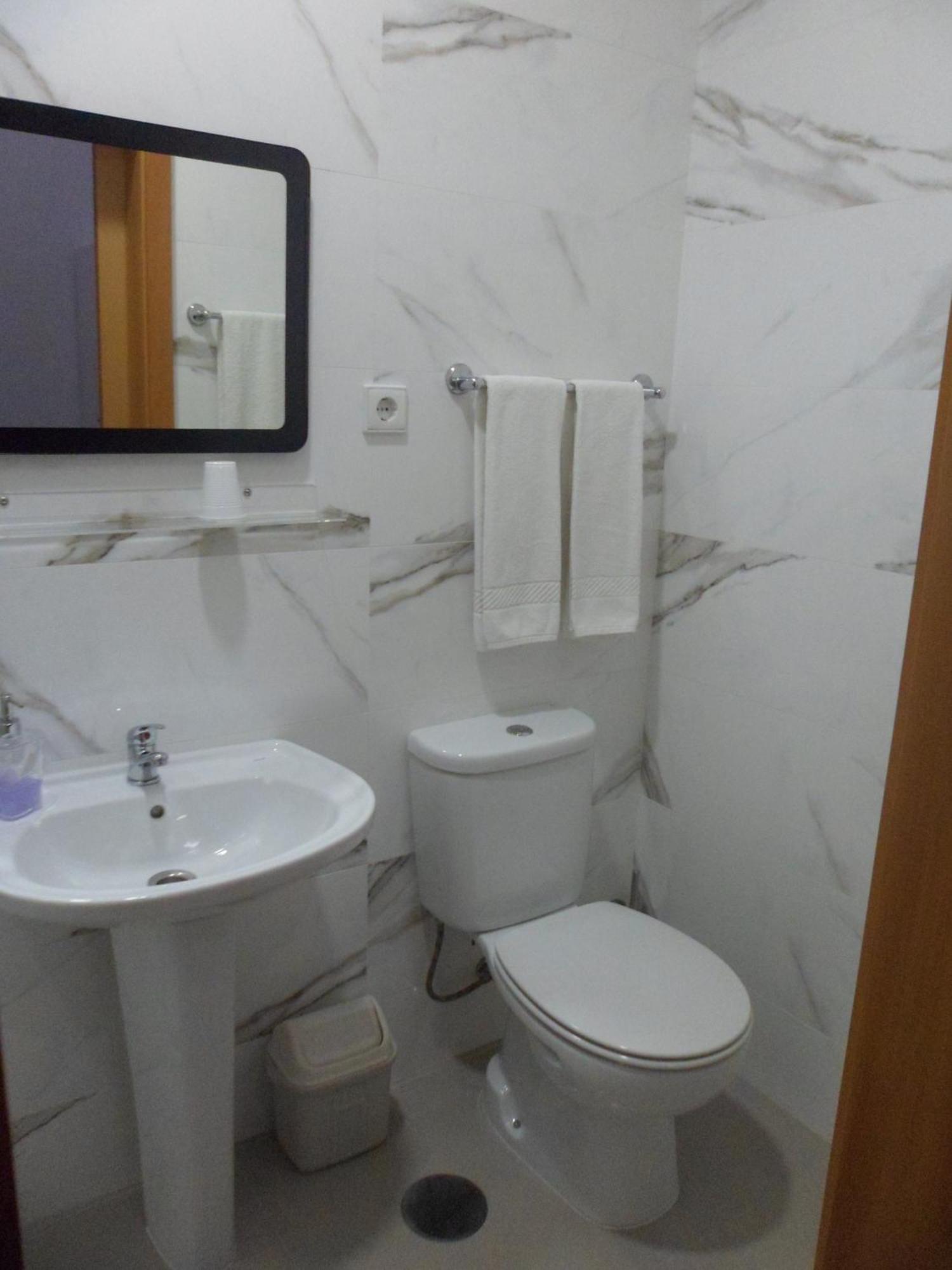 Guest House D. Filipe I Porto Exterior photo