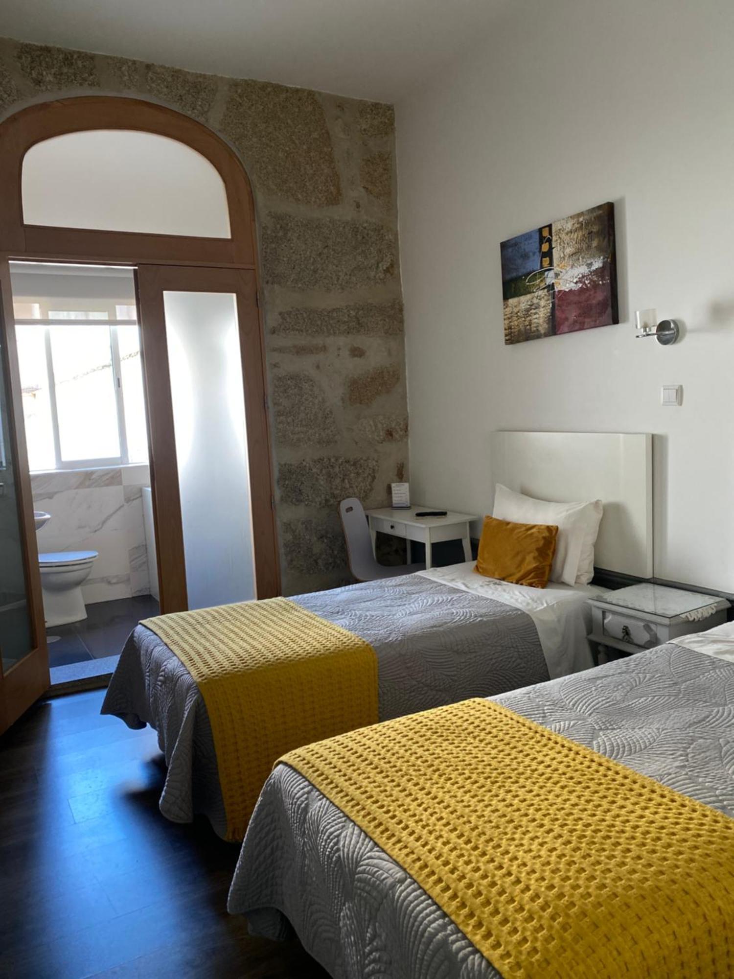 Guest House D. Filipe I Porto Exterior photo
